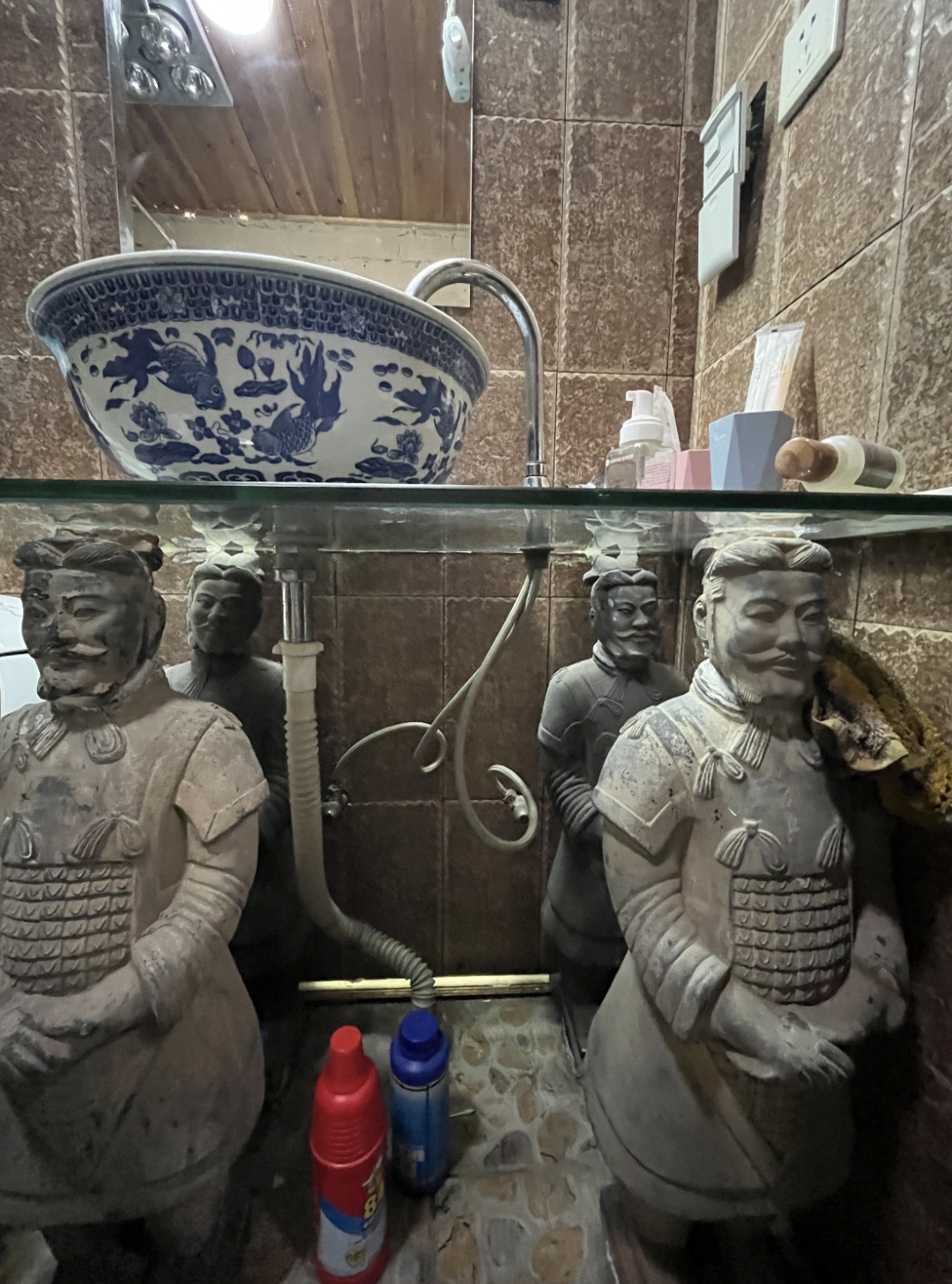 我住了西安那个兵马俑酒店,快吓尿了 - 真叫卢俊 - 瓦斯阅读