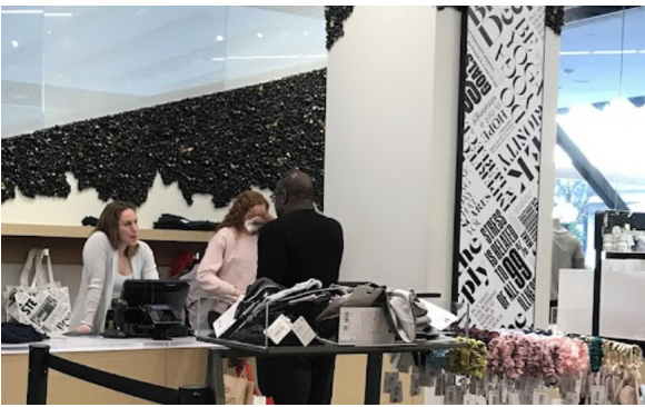 张艺谋现身美国逛lululemon，与娇妻举止恩爱！这次是真的？（组图） - 4