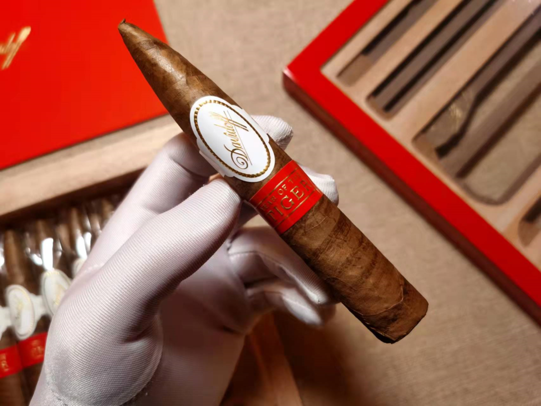 非古雪茄介绍大卫杜夫2022虎年限量版