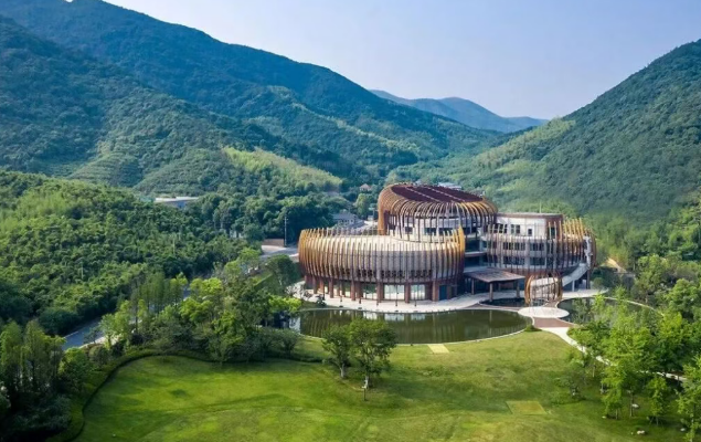 南航公务舱含税7K起躺飞莫斯科 中秋国庆春节不加价莫干山郡安里酒店2晚1999元