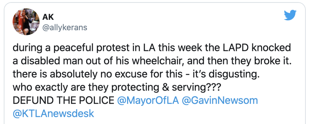 洛杉矶警察将一名黑人拽下并摔坏轮椅！“别xx碰他！” 之后迎来惊天反转？（视频/组图） - 10