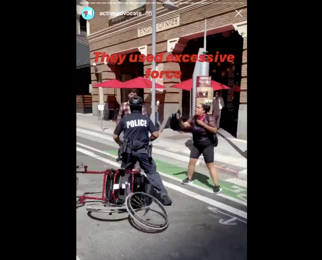 洛杉矶警察将一名黑人拽下并摔坏轮椅！“别xx碰他！” 之后迎来惊天反转？（视频/组图） - 7