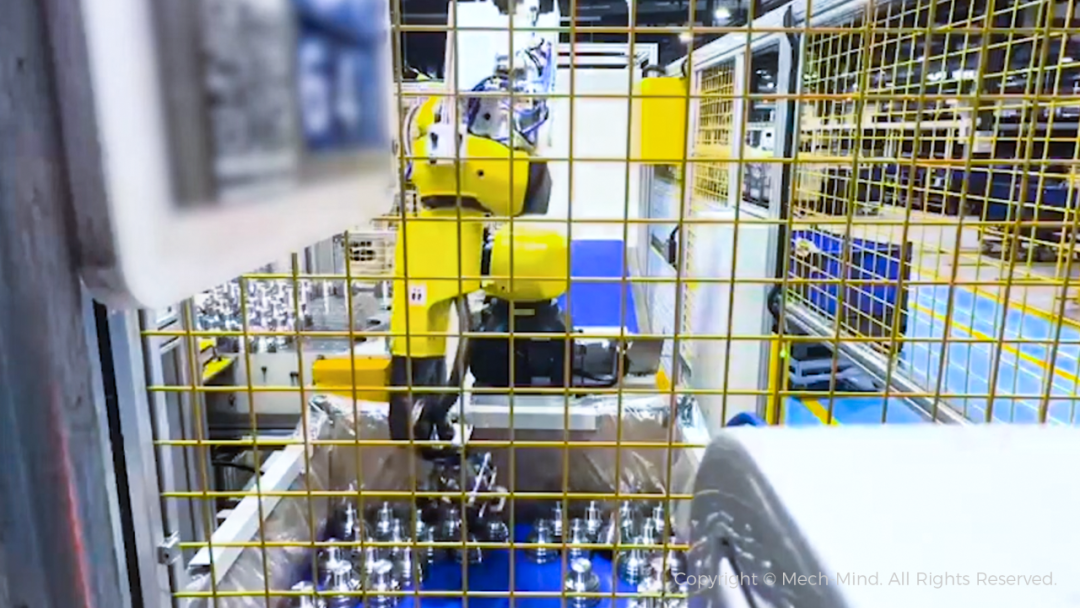 海量种类反光工件泛化精准操作，梅卡曼德具身智能“眼+脑”助力全场景智能制造