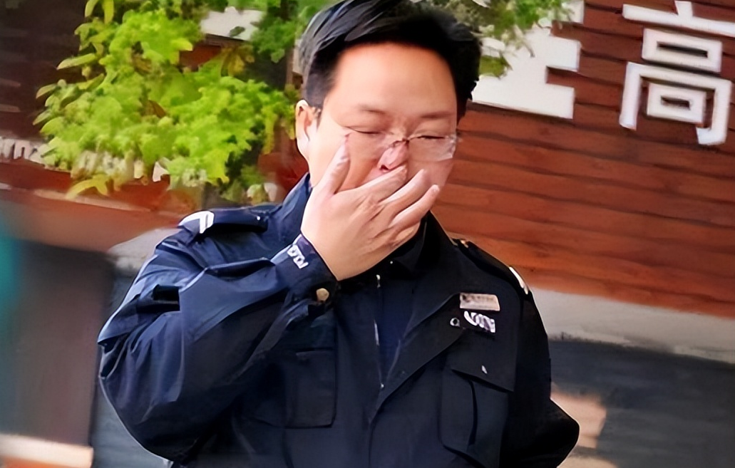 清华优秀毕业生，跑去当物业保安，当梦想与现实发生激烈碰撞时，你会怎么选？