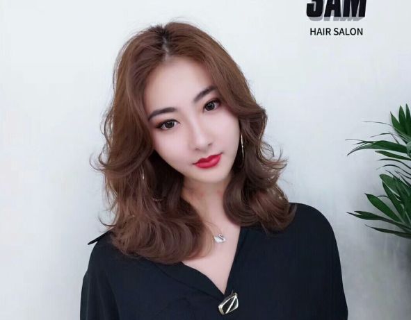 髮型 | 漂亮齊肩中發 (文末有福利) 形象穿搭 第18張-戀愛小秘書-娜米 髮型 | 漂亮齊肩中發 (文末有福利) 形象穿搭 第18張