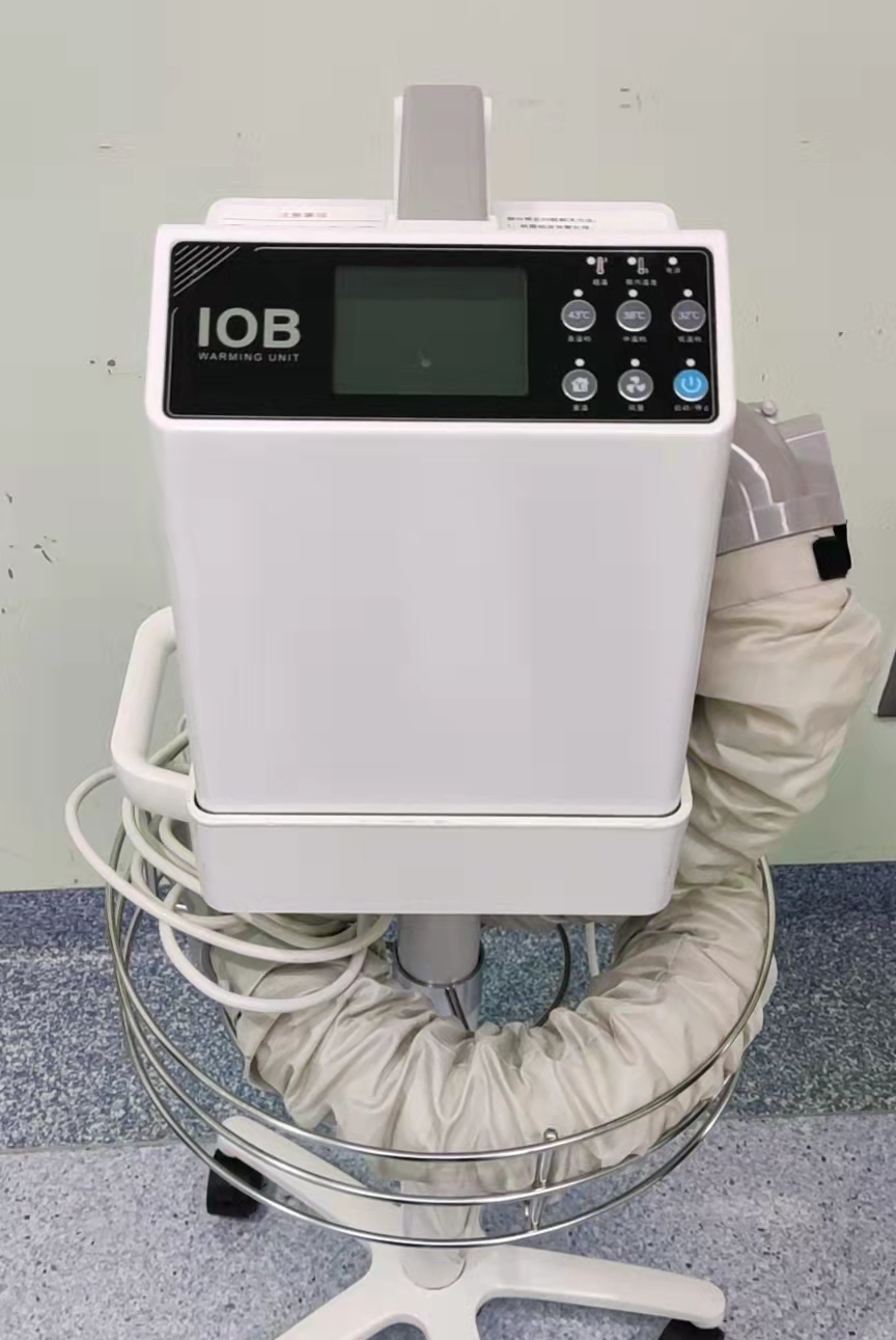 无影灯有什么特点一科一品一特色丨山东医专附属医院（临沂市老年病医院） 手术室：无影灯下暖如春_https://www.jmylbn.com_新闻资讯_第7张