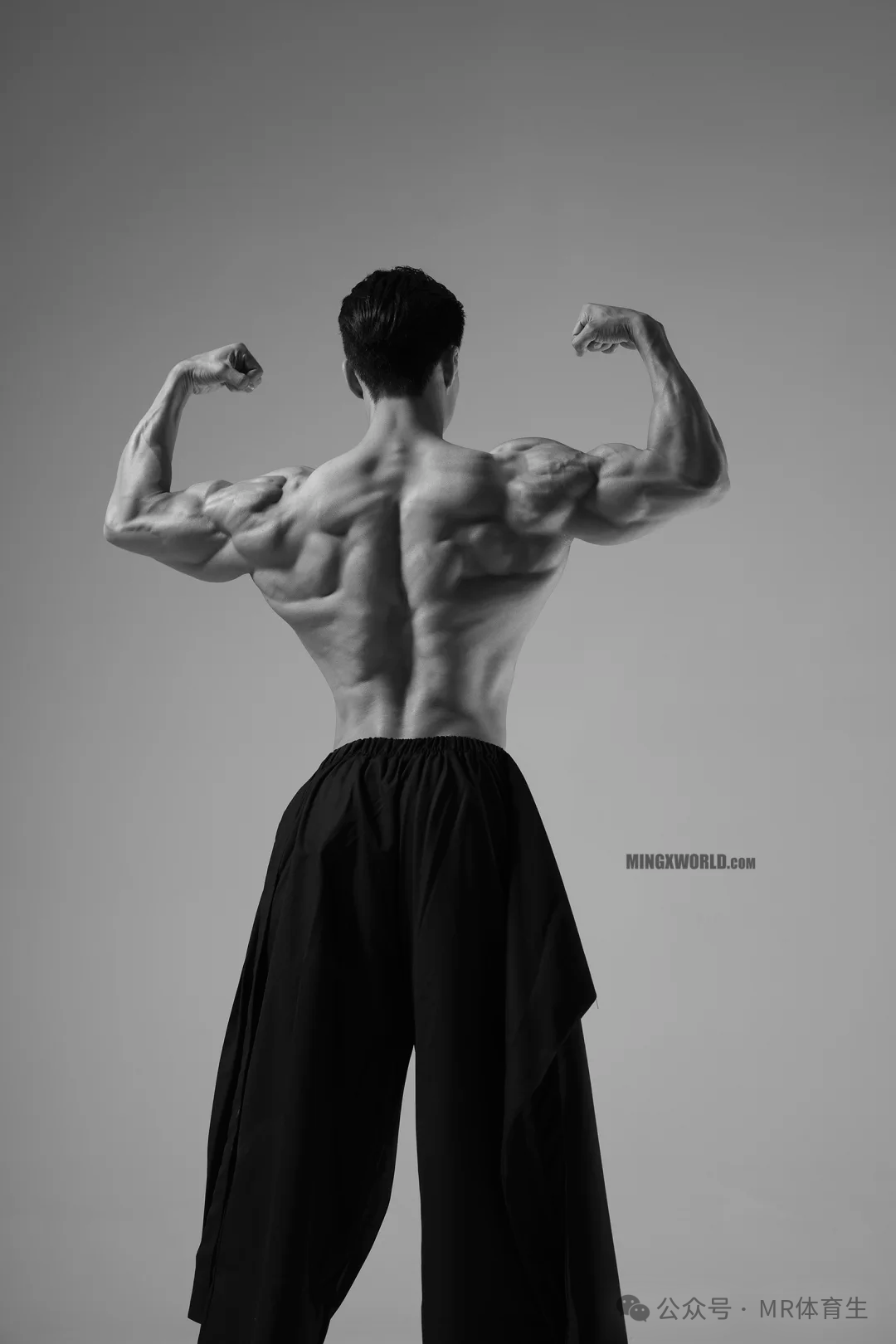 陕西184cm健美天花板肌肉男，时尚摄影大片欣赏