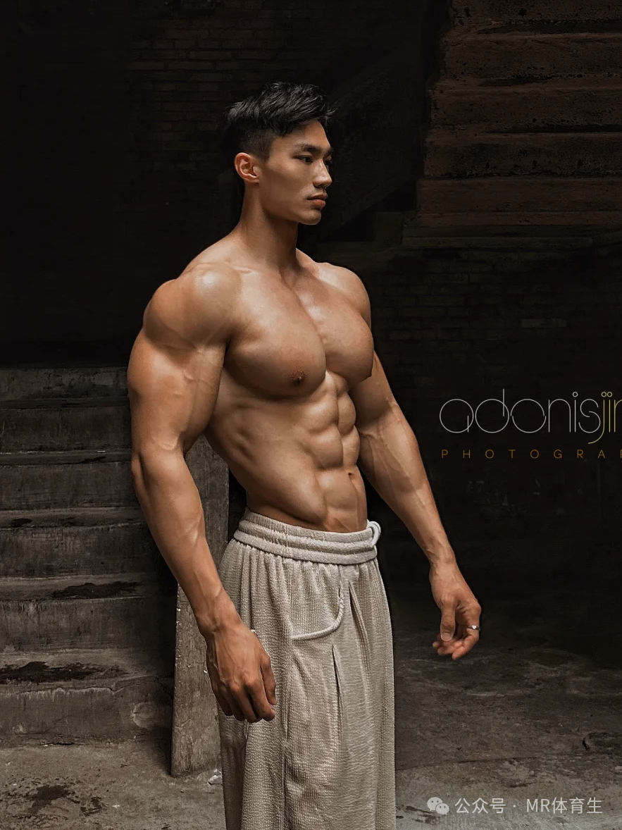 陕西184cm健美天花板肌肉男，时尚摄影大片欣赏