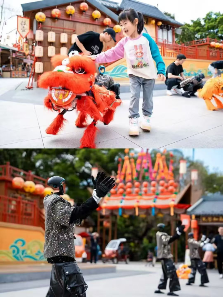 锦绣中华民俗村内机器狗表演、机器人跳舞