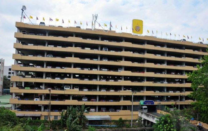 “利奇马”袭击浙沪粤，台风天该如何安全行车和停车？