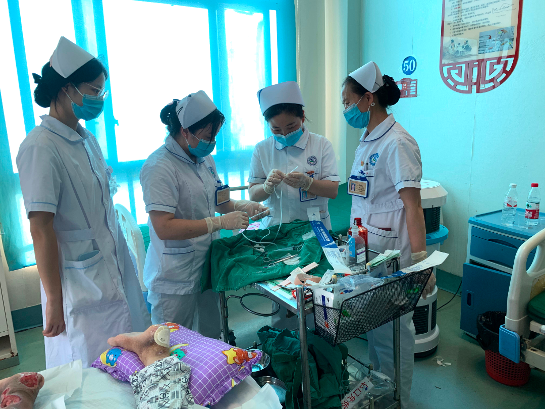 伤口负压治疗怎么收费慢创伤口患者的福音｜ 县民族中医院负压治疗技术运用成熟_https://www.jmylbn.com_新闻资讯_第5张