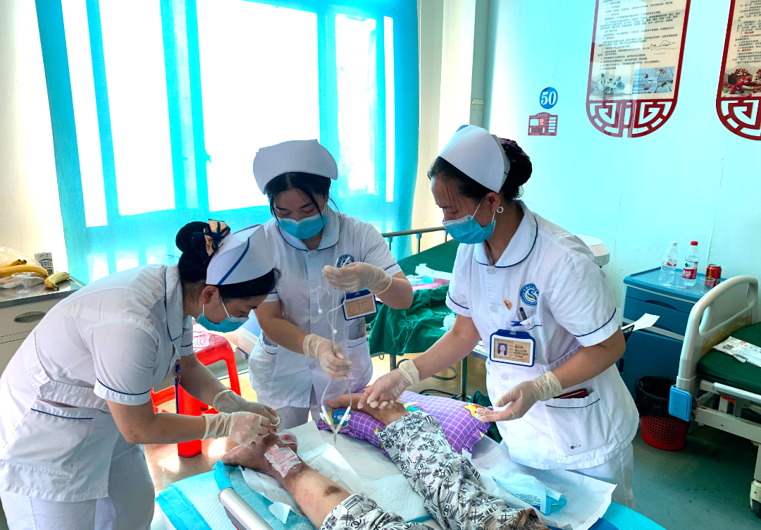 伤口负压治疗怎么收费慢创伤口患者的福音｜ 县民族中医院负压治疗技术运用成熟_https://www.jmylbn.com_新闻资讯_第6张