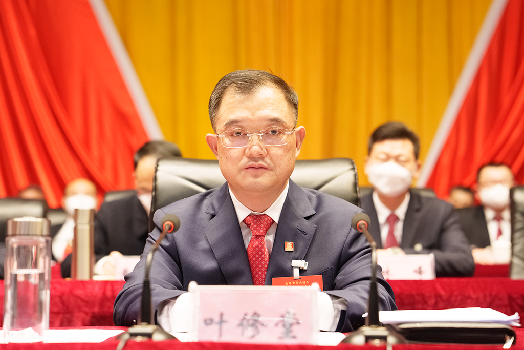 区十七届人大三次会议胜利闭幕 叶修堂讲话 汪众华出席