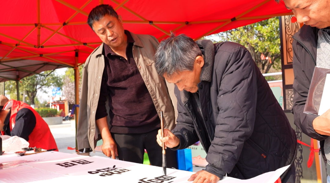 _点亮心中奇梦歌曲_最美志愿社区雷锋纪念日