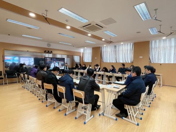 【同侪课堂】跨越空间的快乐课堂 碰撞云端的智慧火花——宝山区初中