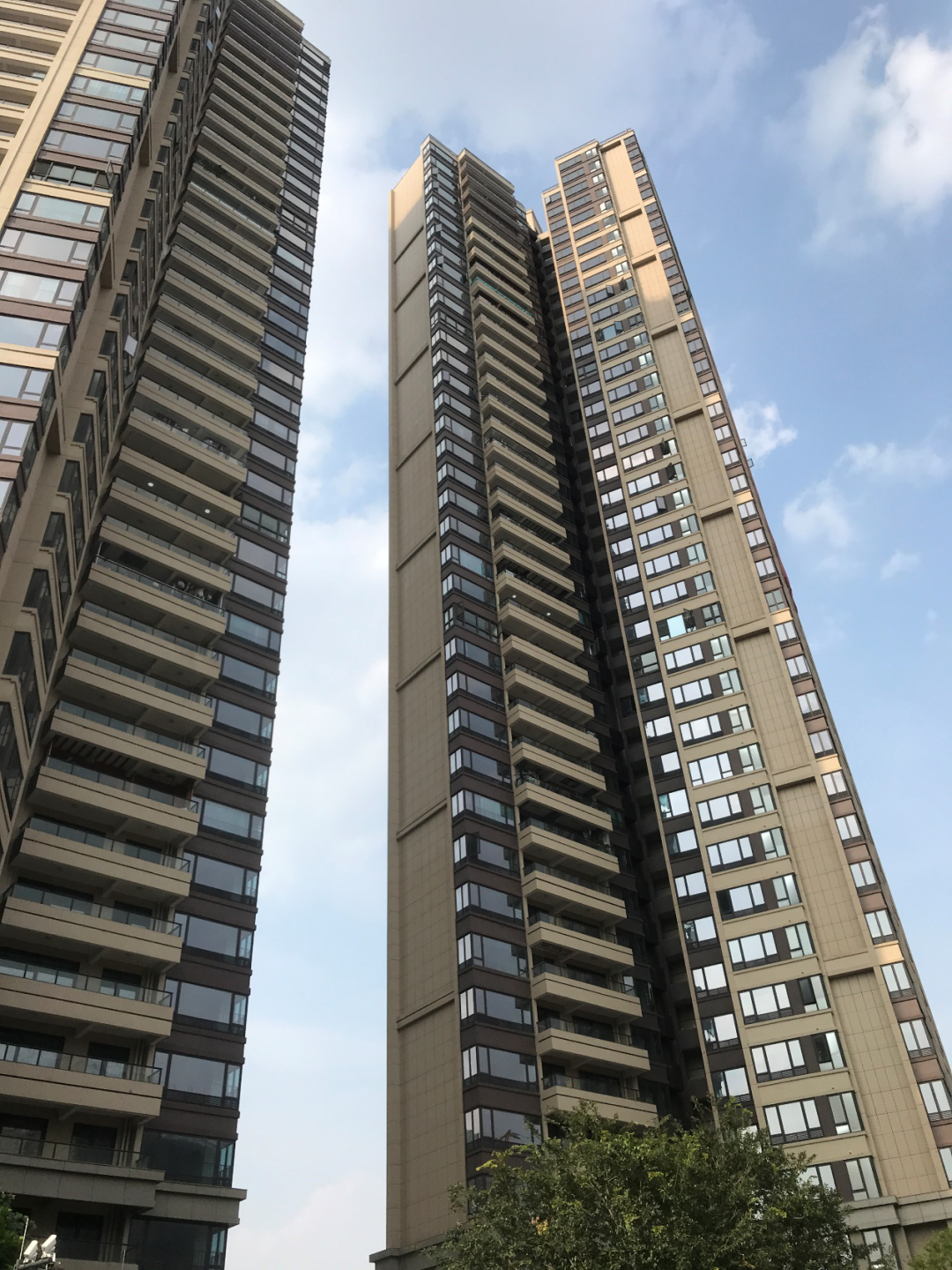 金融街融御，广州海珠区广纸新城，南向江景大宅，实用率100%