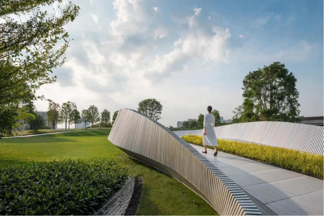 越秀大学星汇城学校签约，番广实验教育集团成员校！