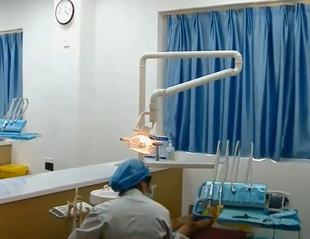 为什么牙医不用开口器5岁女童拔牙大出血，牙医遇到这种情况如何紧急处理？_https://www.jmylbn.com_新闻资讯_第2张