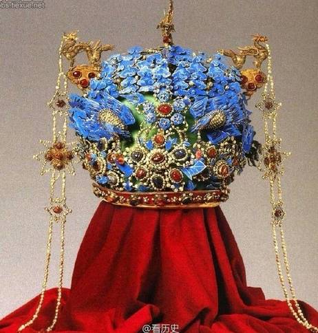 锦绣未央中李未央大婚的凤冠为何有一种廉价之感