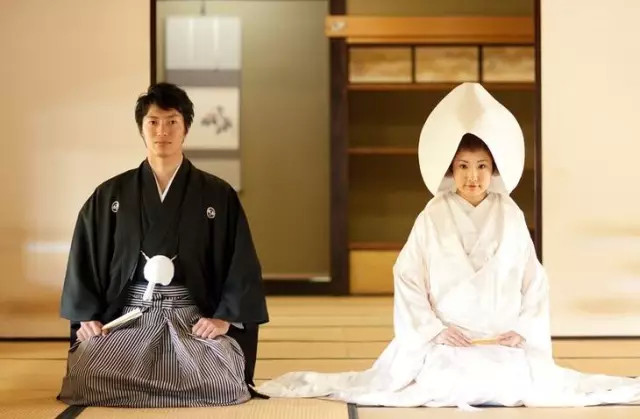 美博历史馆|看遍世界的传统婚服，最惊艳的还是中国