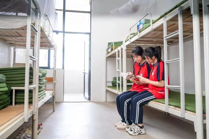 博白县广博中学招聘简章