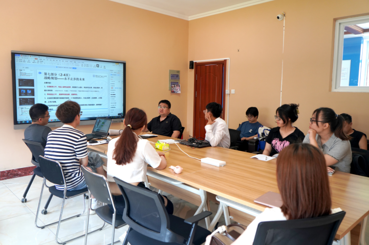 互联网+创新创业大赛启动仪式_互联网+创新创业大赛经验分享_互联网100个创业项目