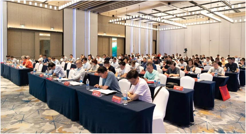 长三角地产大咖齐聚南京 共谋转型新路径！—“2025江苏省工商联房地产商会工作会议暨城市高质量发展研讨会”在宁成功举办！