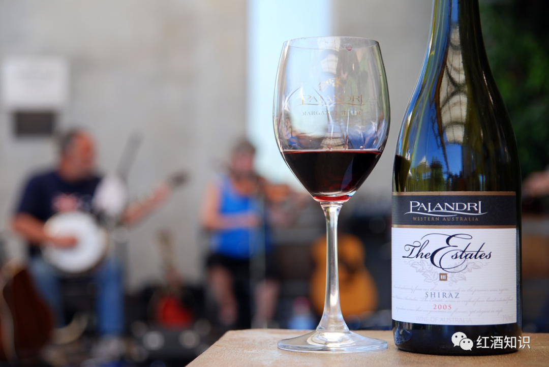 喝红葡萄酒时学会 10 个小技巧 | 秒变喝酒达人