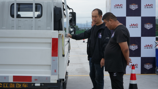 汽车大观｜打造超级品牌符号，江淮轻卡成就“最美卡哥”的图6