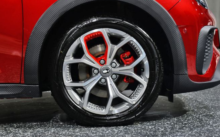 汽車大觀｜歐拉好貓GT版：復古主義下的酷颯力量的圖4
