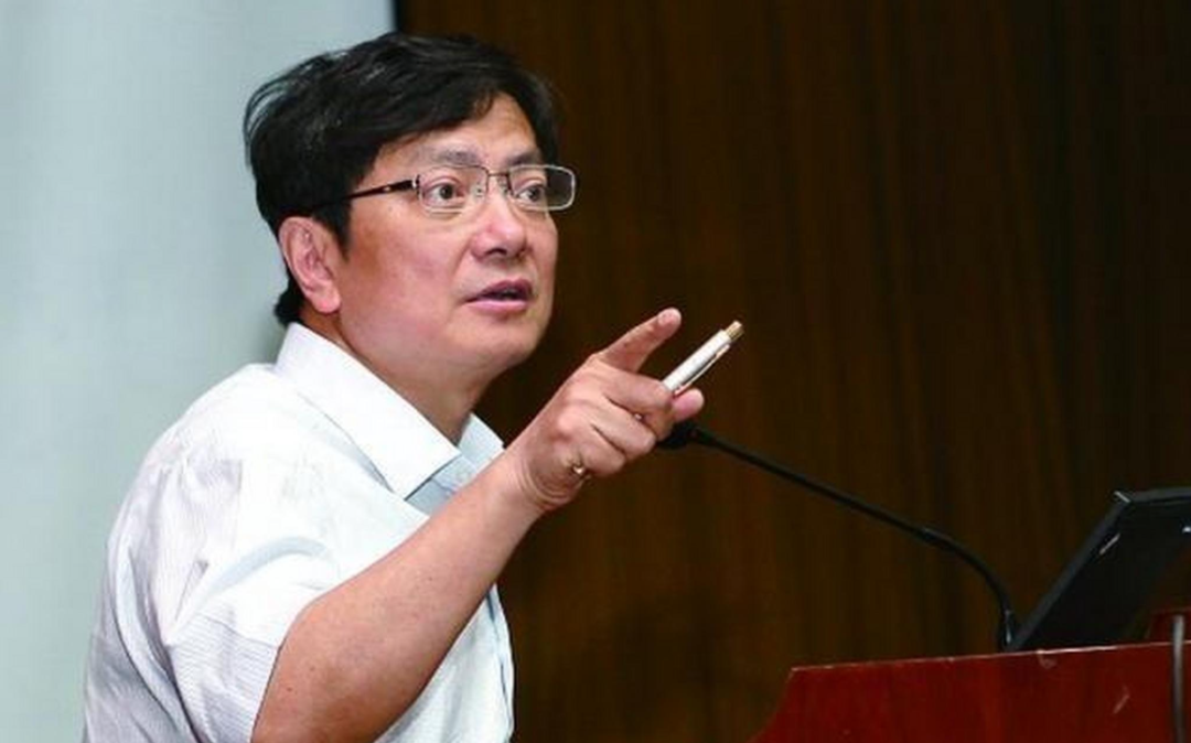 真相！63岁“网红校长”郑强被免职，2个月的折磨令其身心俱疲