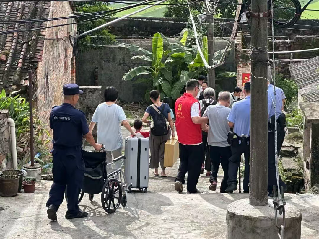 广东大部被台风覆盖