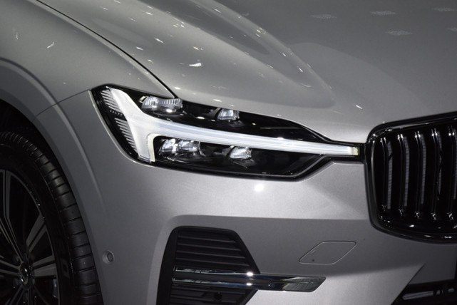 豪华SUV新款上市，48V轻混成标配，搭原生安卓系统，37.39万起！