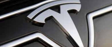 特斯拉公布事故前1分钟数据：司机刹车时车速118.5km/h 制动效果显著