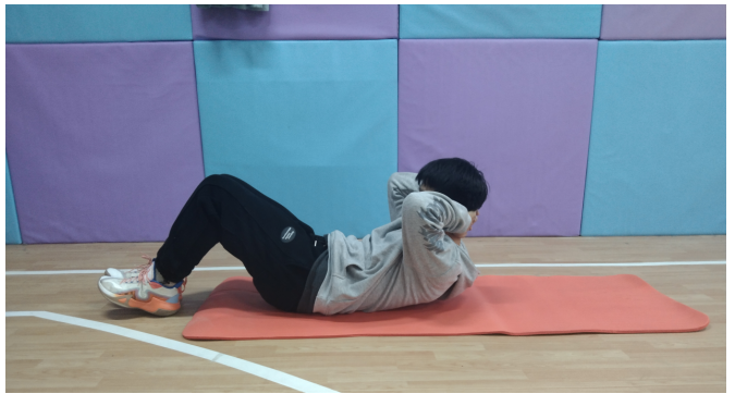 中考体育训练计划仰卧起坐