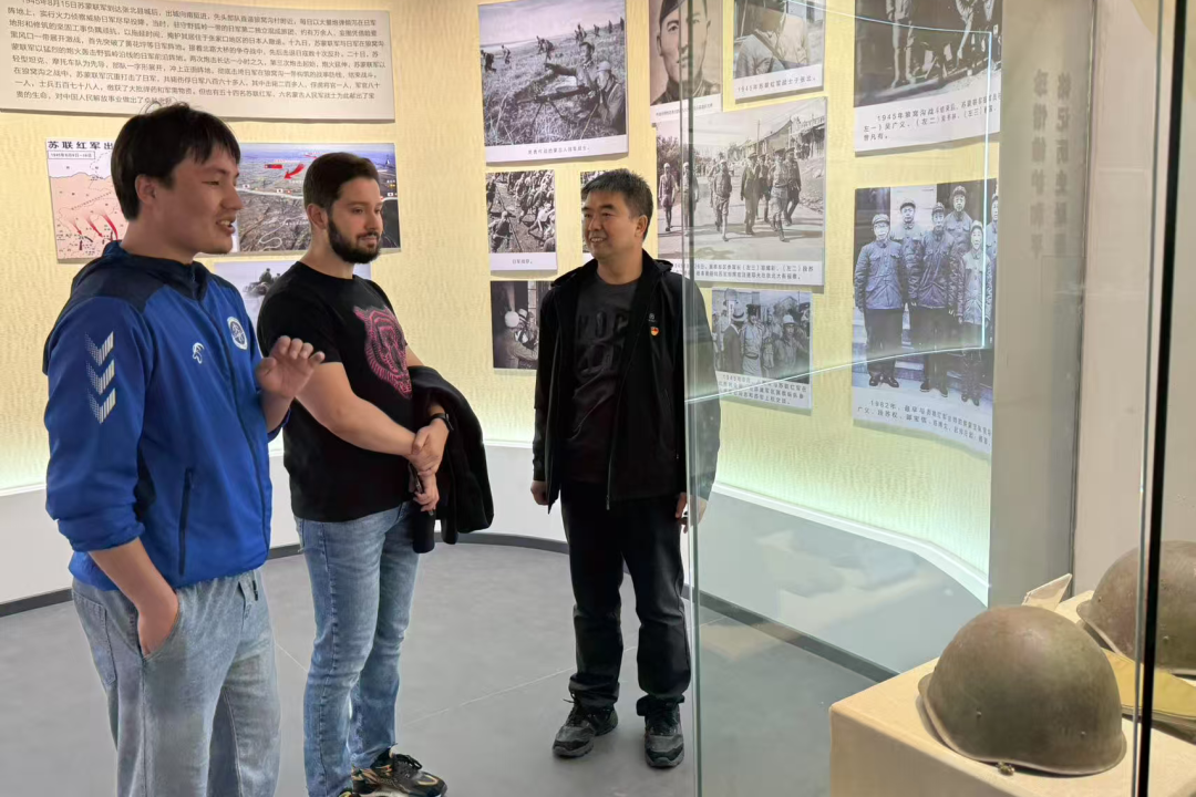 新闻速递 | 机电工程学院党总支开展“赓续红色血脉·感知产业脉动”思政教育活动