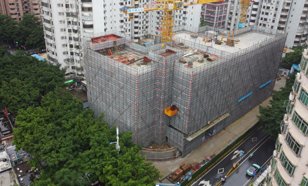 龙口西小学太阳广场校区建设工程项目封顶啦！
