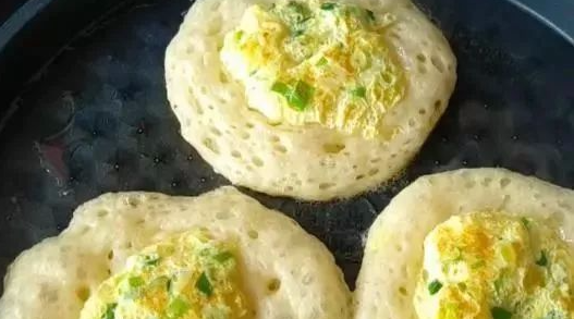 巧用袋子快速学做早餐饼｜手不沾面