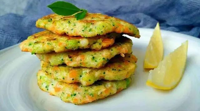 学做营养美味的果蔬虾仁鸡蛋煎饼|补钙又补脑