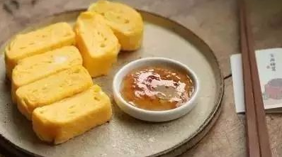 几个鸡蛋搞定令人满足的早餐｜制作快又美味好吃