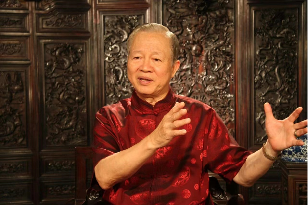 曾仕强：全世界对这本书的评价极高无比，连法国的拿破仑都要读它