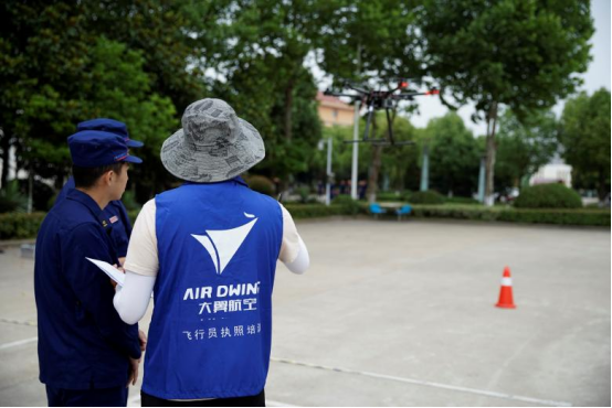 “如果說大疆是無人機硬件首選，風箏線將是無人機應用軟件首選”的圖15