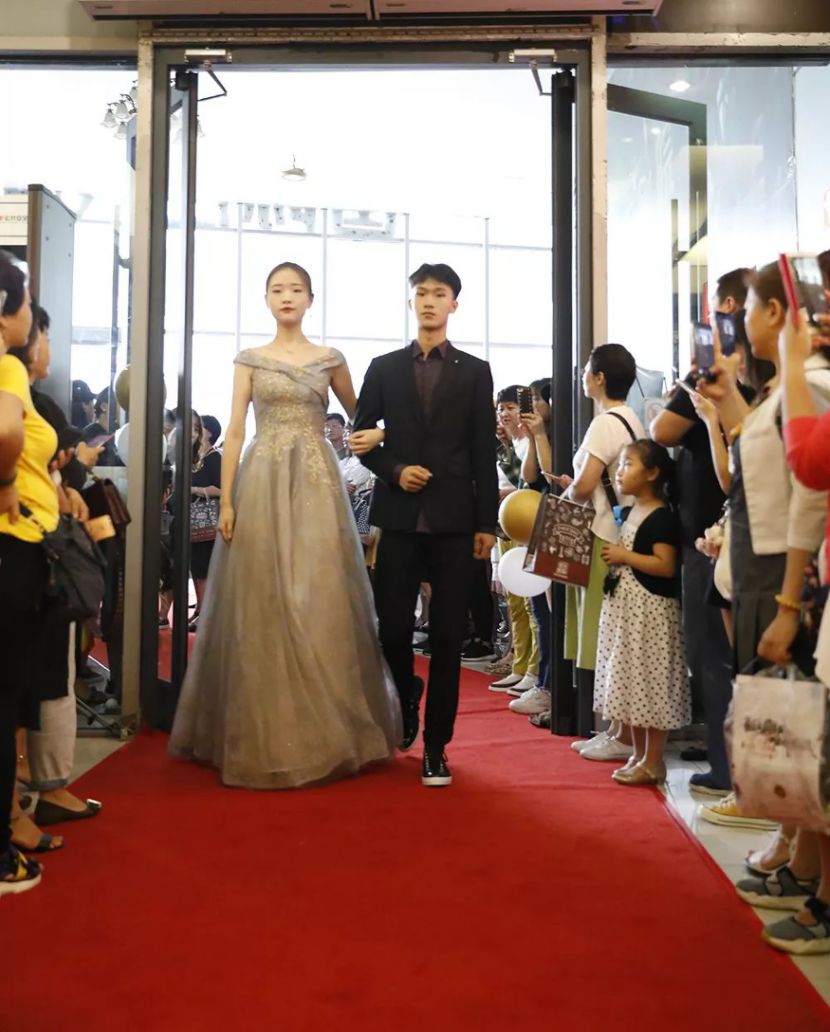 【服表班 . 招生简章】(图14)