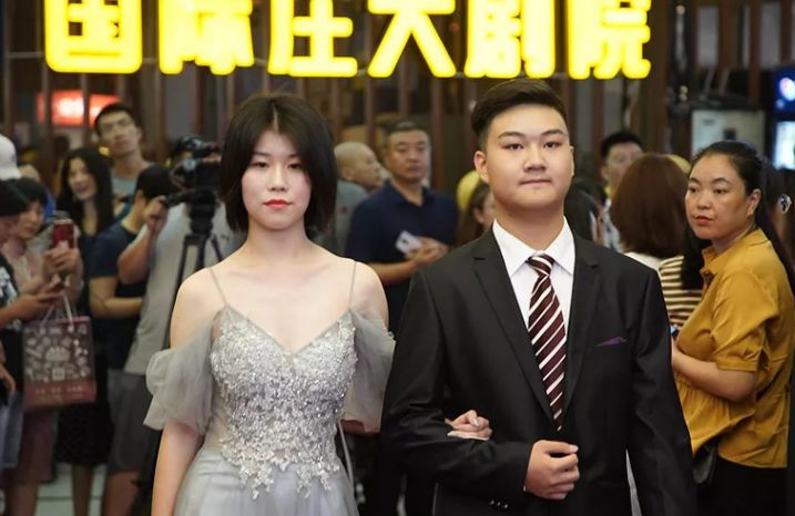 【服表班 . 招生简章】(图16)