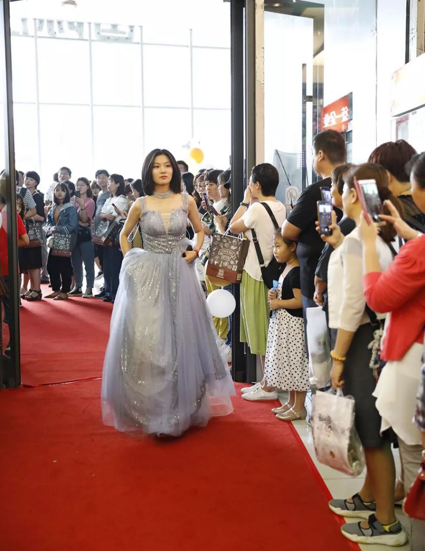 【服表班 . 招生简章】(图15)