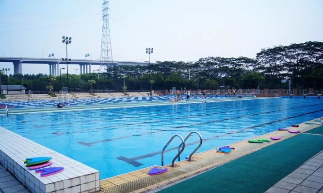 �㶫��Щ��У���Դ�Ӿ�أ�����Ӿ�����ó�У����