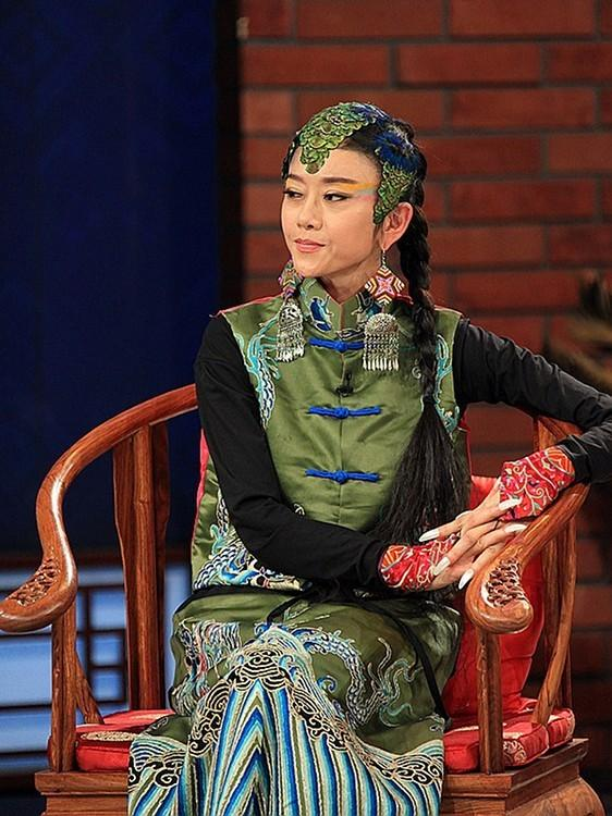 29年前受邀去台湾表演的杨丽萍，真是太绝了！