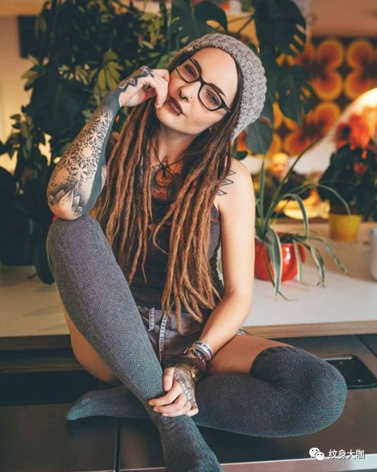 纹身的女性究竟有多大的威慑力