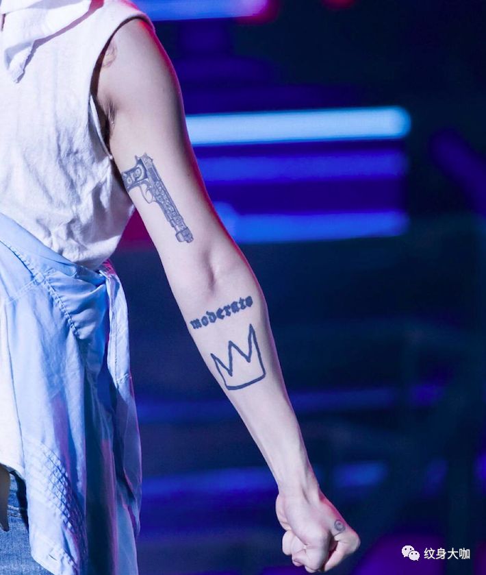 万千迷妹眼中的权志龙去服兵役了那他的纹身怎么办