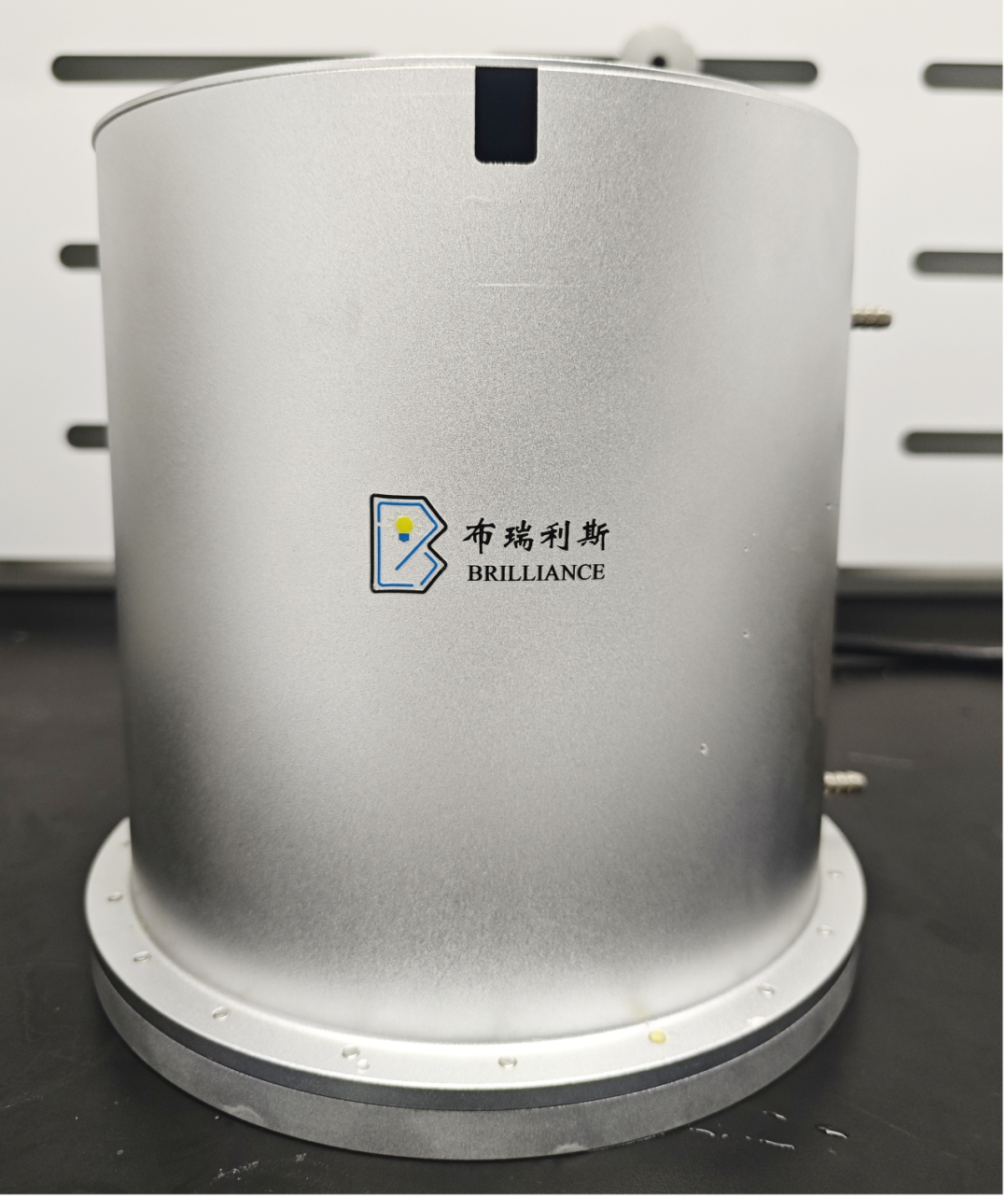 我司連續(xù)光化學(xué)設(shè)備合成維生素D3取得新突破